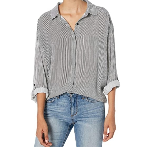 Cupcakes and Cashmere Crossover Back Hi Low Hem S - Picture 11 of 12